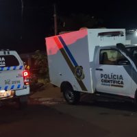 Imagem referente a Corpo de Sebastião Leandro da Silva é levado ao necrotério da Polícia Científica