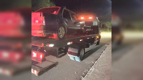 Após abordagem da Polícia Militar, Monza é apreendido por irregularidades