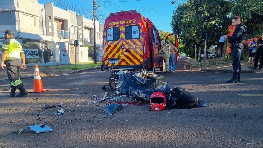Motociclista de 20 anos morre em grave acidente no bairro Coqueiral em Cascavel