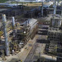 Imagem referente a Petrobras reajusta preço do diesel em R$ 0,38 por litro