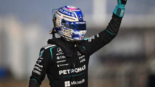 Russell celebra pole da sprint para GP da China de F-1 e exalta Mercedes: ‘Prazer de pilotar’