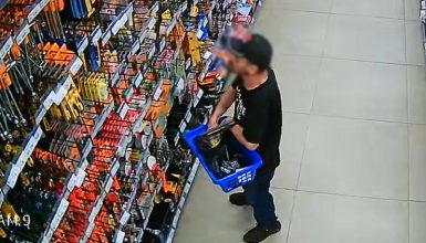 Imagem referente a Homem é flagrado furtando ferramentas em loja no Centro