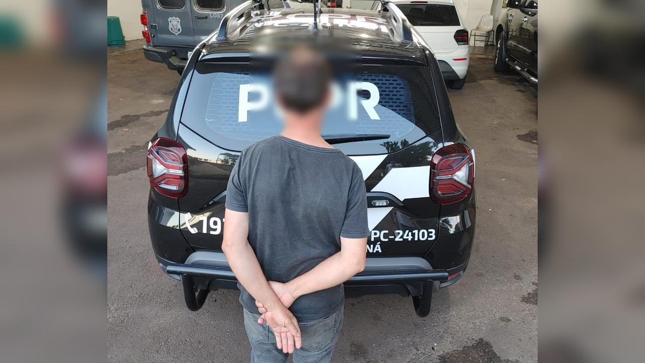 Homem é preso em flagrante por armazenar pornografia infantil e tentar subornar delegada em Cascavel
