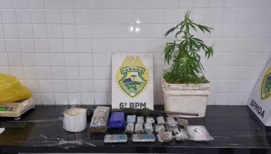 Homem de 28 anos é detido por tráfico de drogas após denúncias no bairro Interlagos Imagem referente a Homem de 28 anos é detido por tráfico de drogas após denúncias no bairro Interlagos