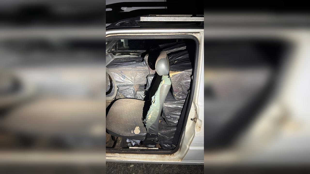 PF e PM apreendem 7,5 mil maços de cigarros contrabandeados em Foz do Iguaçu
