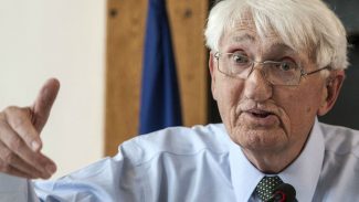 Morre filósofo alemão Jürgen Habermas aos 96 anos Morre filósofo alemão Jürgen Habermas aos 96 anos