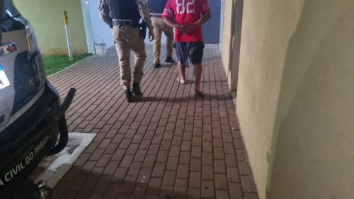 Após cruzar frente de viaturas da PM, homem é detido por embriaguez