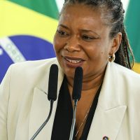 Ministra da Cultura defende investimento em arte e educação Imagem referente a Ministra da Cultura defende investimento em arte e educação