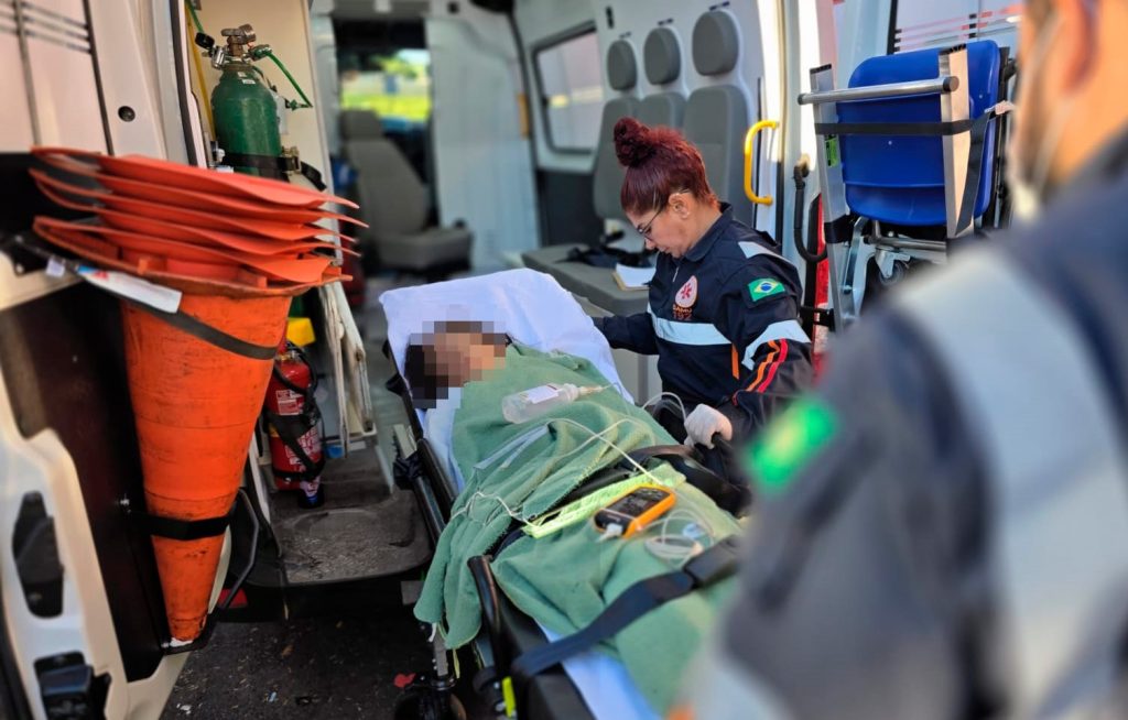 Avó é presa após tentar matar o marido, errar o tiro e balear a própria neta de 9 anos em Sarandi