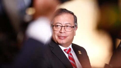 Colômbia acusa Equador de bombardeio na fronteira Colômbia acusa Equador de bombardeio na fronteira