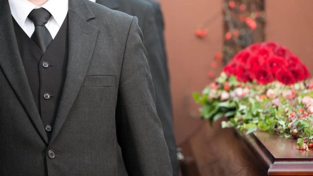Entre o respeito e a dignidade: a importância do agente funerário