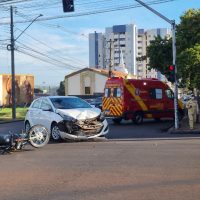 Imagem referente a Forte acidente entre HB20 e motocicleta deixa vítima no Centro