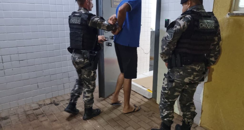 Homem é detido por dívida de pensão alimentícia no bairro Floresta