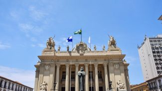 Ferros-velhos poderão ser fechados se venderem fios de cobre roubados