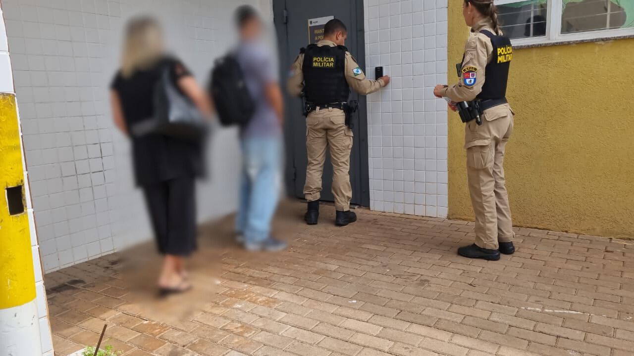 Estudante de 17 anos é levado à Delegacia após briga no Colégio Jardim Clarito