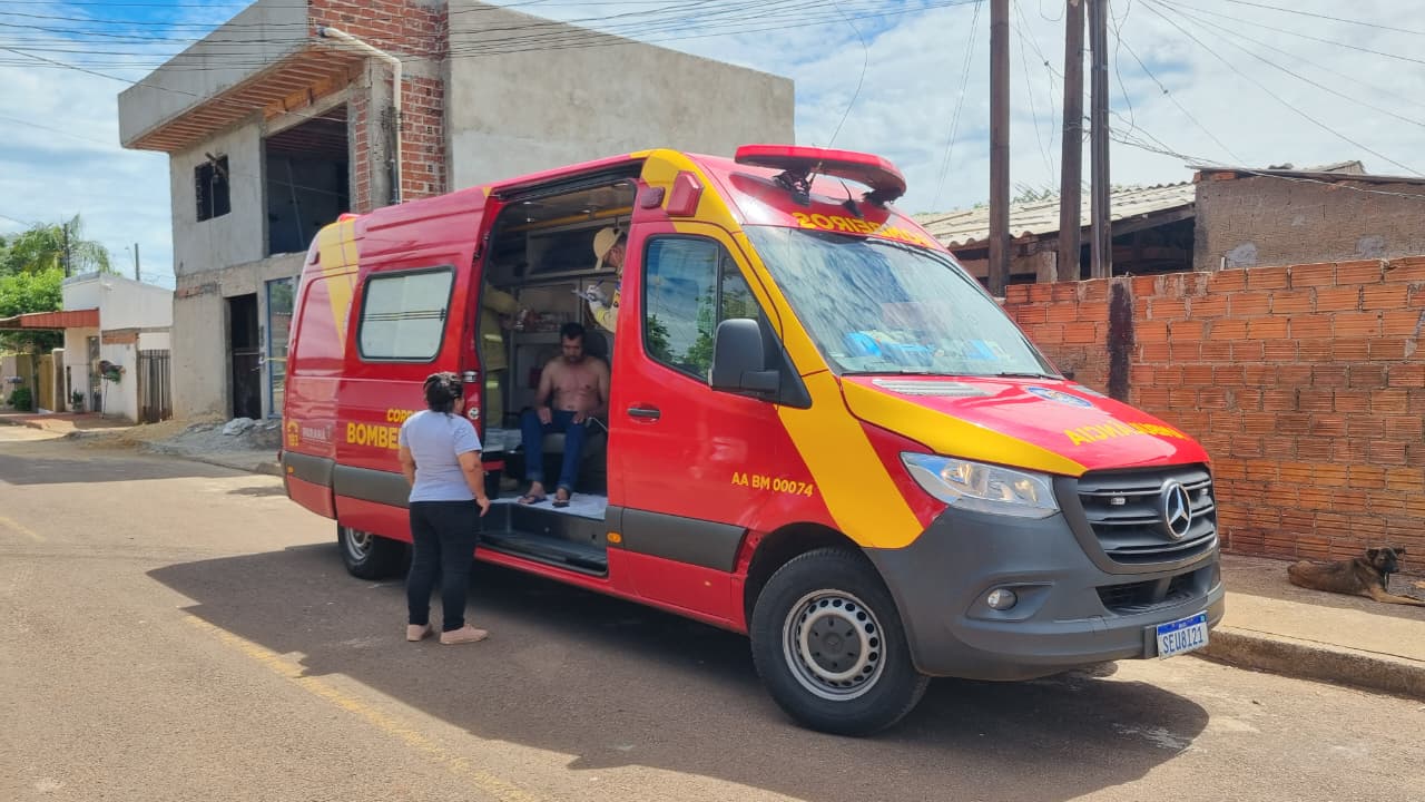 Tampa do radiador explode e homem sofre queimaduras