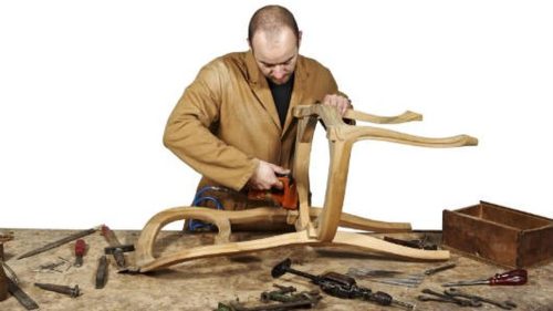 Trabalho e precisão marcam o Dia do Carpinteiro e Marceneiro Trabalho e precisão marcam o Dia do Carpinteiro e Marceneiro