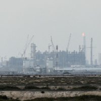 Mercado vive turbulência com infraestrutura petrolífera sob ataque Imagem referente a Mercado vive turbulência com infraestrutura petrolífera sob ataque