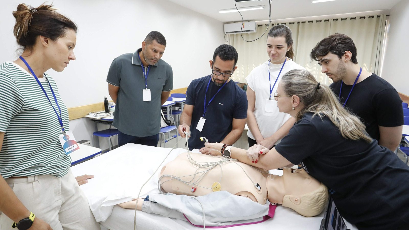 Profissionais das UPAs de Cascavel participam de capacitação em emergências cardiovasculares Profissionais das UPAs de Cascavel participam de capacitação em emergências cardiovasculares