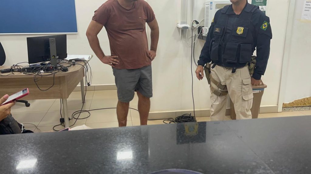 Caminhoneiro envolvido em acidente na BR-277 pode responder por embriaguez ao volante