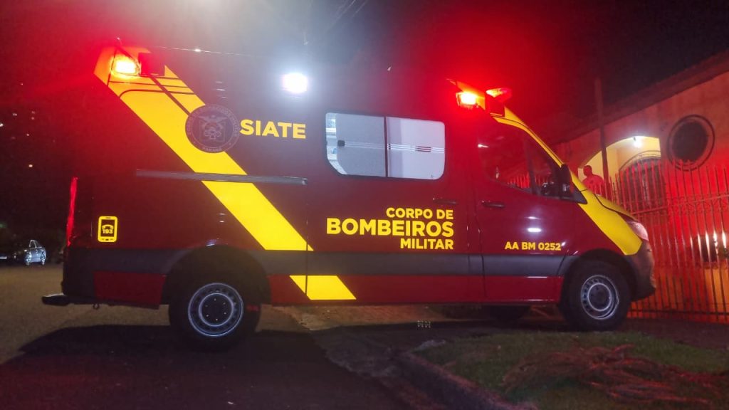 Mulher é socorrida após surto na região central de Cascavel