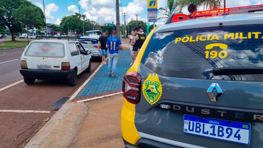 Veículo de escolta armada se envolve em acidente na Avenida Tancredo Neves