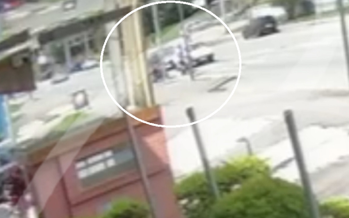Execução de motociclista com tornozeleira é flagrada em vídeo; Veja Execução de motociclista com tornozeleira é flagrada em vídeo; Veja
