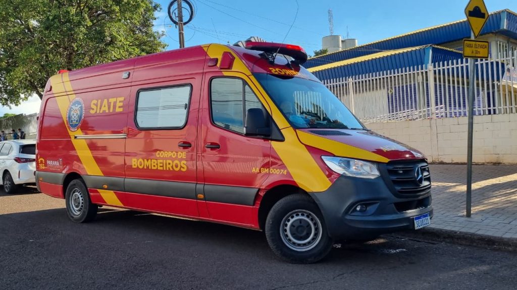 Menina de 5 anos sofre corte na cabeça após cair em escola no Jardim Clarito
