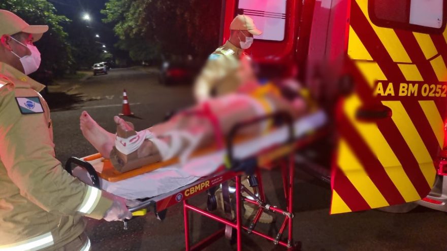 Polo colide em moto com duas mulheres e foge sem prestar socorro; vítima teve lesões graves