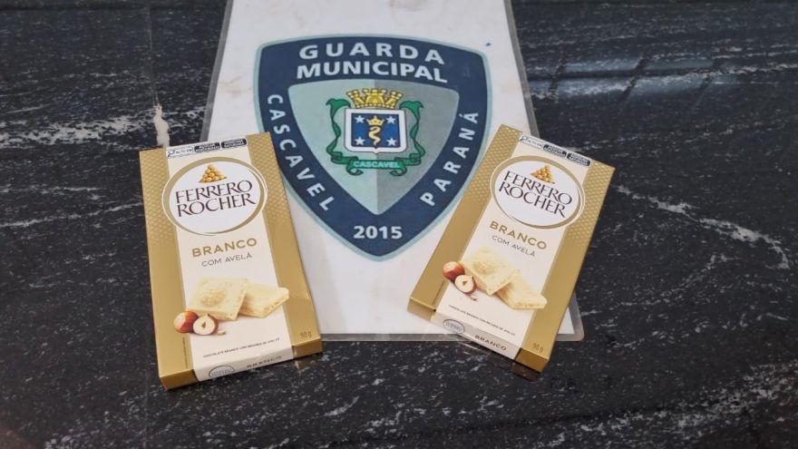 Funcionário de açougue é preso ao furtar chocolates da seção de doces do mercado onde trabalhava