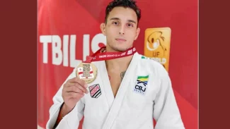 Guilherme Schimidt é bronze no Grand Slam de Tbilisi