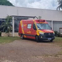 Mulher cai de altura e quebra o braço no Cascavel Velho Imagem referente a Mulher cai de altura e quebra o braço no Cascavel Velho