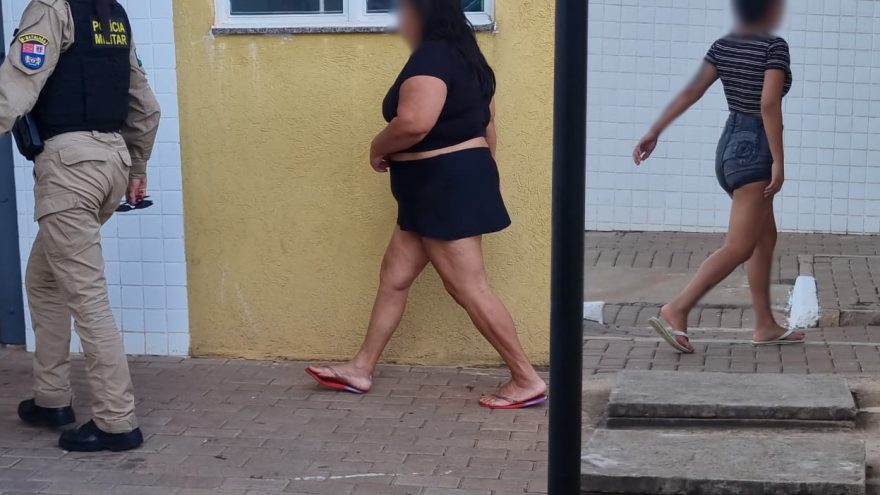 Mãe é detida após bater na filha de 17 anos em Cascavel