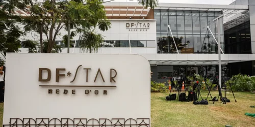 Bolsonaro deixa a UTI, mas não tem previsão de alta hospitalar