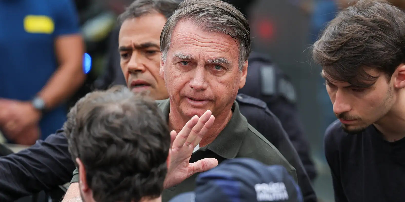 59% defendem prisão domiciliar de Bolsonaro, mostra pesquisa Datafolha 59% defendem prisão domiciliar de Bolsonaro, mostra pesquisa Datafolha