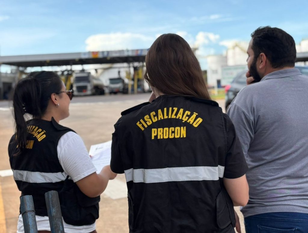 Procon de Cascavel fiscaliza distribuidoras de combustíveis