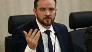 Governo propõe subsídio de R$ 1,20 ao diesel após impasse do ICMS Governo propõe subsídio de R$ 1,20 ao diesel após impasse do ICMS