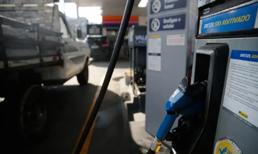 Procon intensifica fiscalização e aponta alta nos combustíveis em Foz do Iguaçu