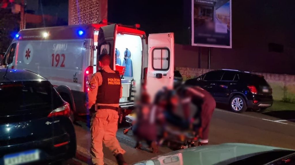 Homem em surto mobiliza Samu e PM no Centro de Cascavel