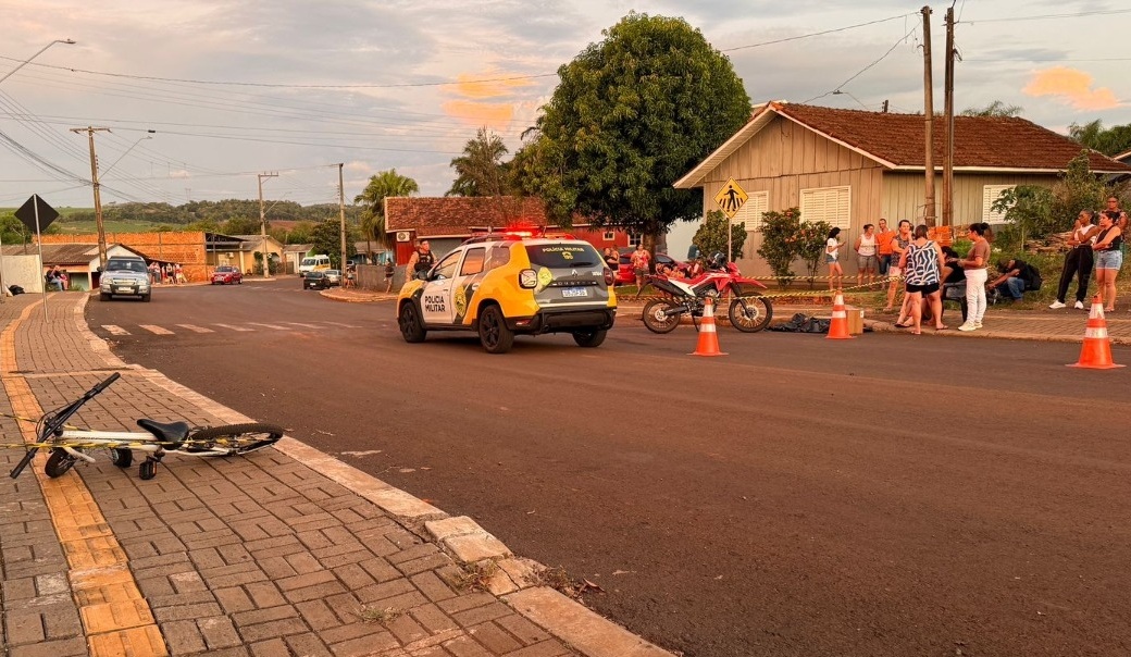 Criança de 5 anos morre após colisão entre bicicleta e motocicleta em Missal