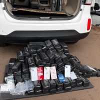 Receita Federal apreende carga de iPhones avaliada em R$1,4 milhão em Cascavel Imagem referente a Receita Federal apreende carga de iPhones avaliada em R$1,4 milhão em Cascavel
