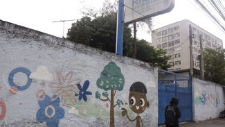 Violência interrompe transportes e afeta acesso à educação no Rio Violência interrompe transportes e afeta acesso à educação no Rio