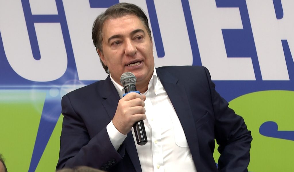 Giacobo lidera debandada de 48 prefeitos após apoio do PL a Sérgio Moro Giacobo lidera debandada de 48 prefeitos após apoio do PL a Sérgio Moro