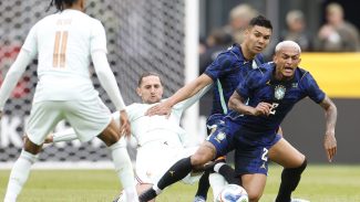 Brasil joga mal e perde de 2 a 1 para a França nos EUA