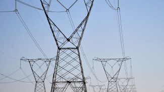 Aneel leiloa cinco lotes de linhas de transmissão de energia
