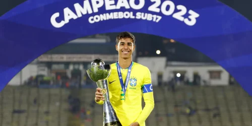 Carlo Ancelotti convoca o zagueiro Vitor Reis, do Girona
