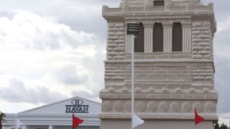 TST condena lojas Havan por racismo recreativo contra ex-funcionária