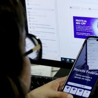 Imagem referente a Receita recebe 4,4 milhões de declarações do IR na primeira semana