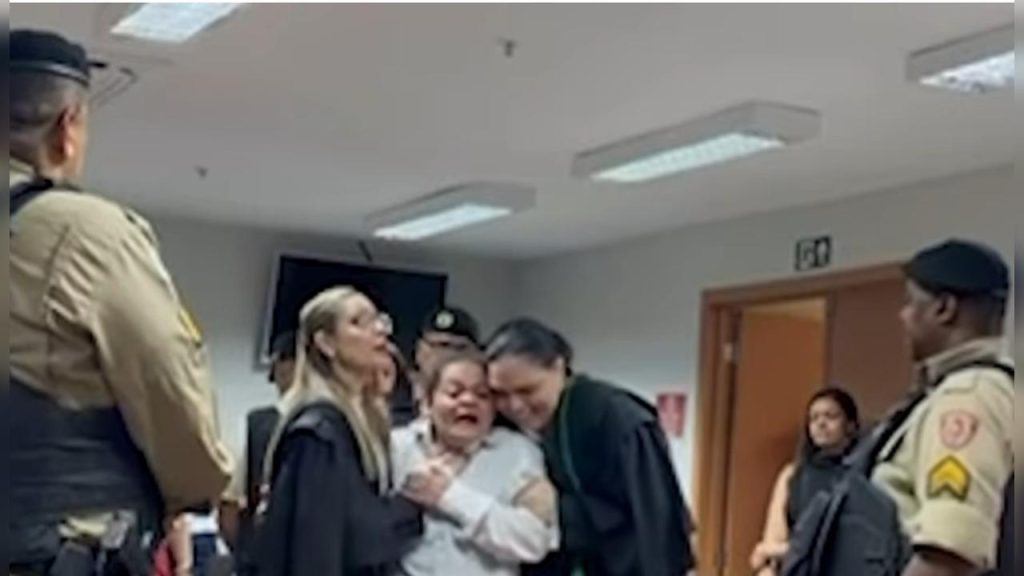 Júri absolve mãe que cortou pênis e matou abusador da filha de 11 anos