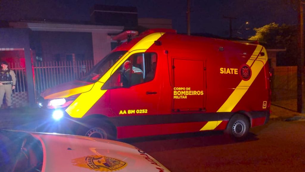 Mulher fica ferida após confusão em bar envolvendo casal e um homem no Santa Felicidade